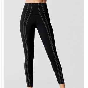 Carbon38 Contrast Stitch 7/8 Legging